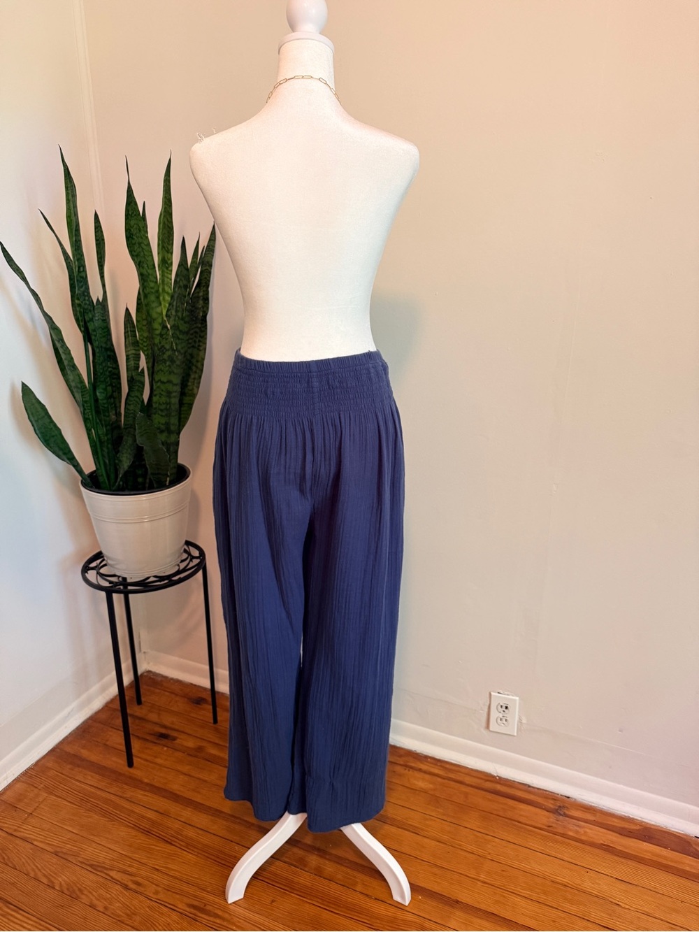 Lotus & Luna | Smocked-Waist Wide Leg Cotton Pants, Deep Teal - Picture 6 of 10